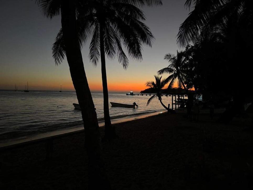 Mana Lagoon Backpackers Exterior foto